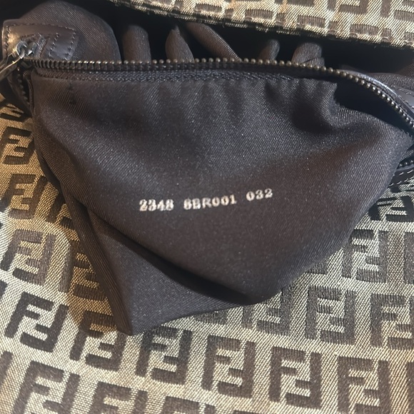 Authentic Fendi Baguette Shoulder cloth Handbag Zucca print, very classy - Picture 15 of 15